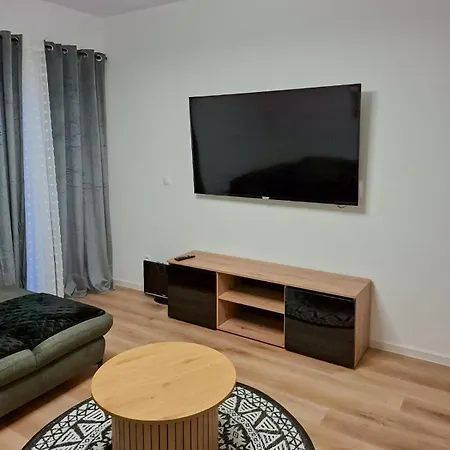 Marta 1 Makarska